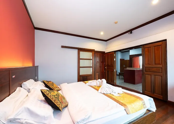 Hotel S.T.Hotel (Shuntai Hotel) 5*