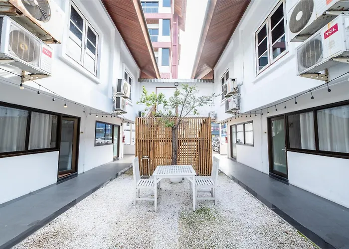S.T.Hotel (Shuntai Hotel) Bangkok
