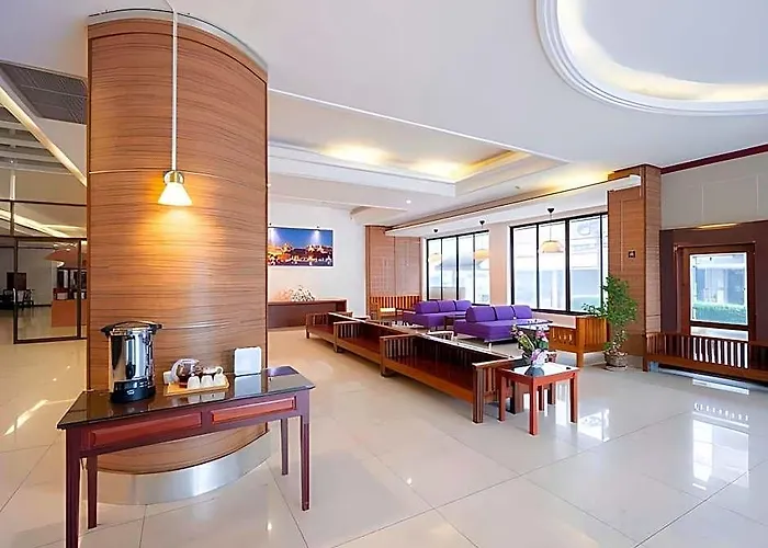 S.T.Hotel (Shuntai Hotel) Hotel