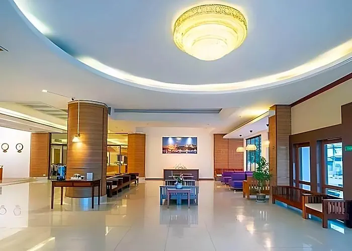 Hotel The President At Chokchai 4