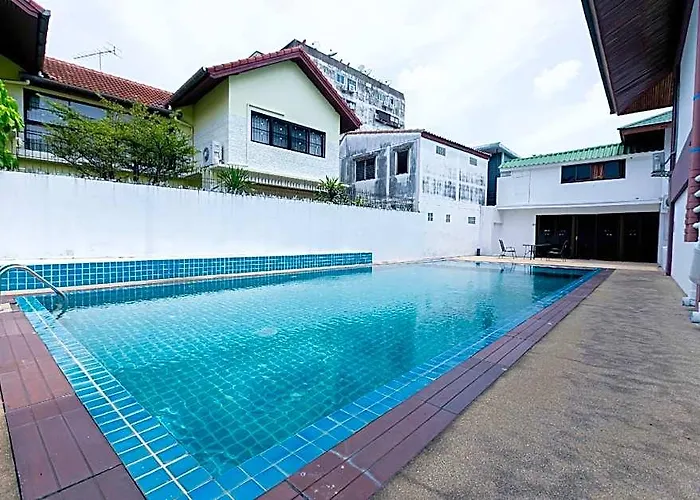 S.T.Hotel (Shuntai Hotel) Hotel
